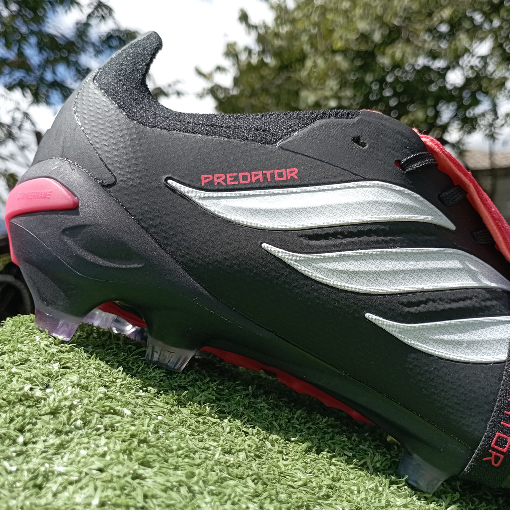 Predator Elite FT — Negro y Blanco (FG, césped natural)