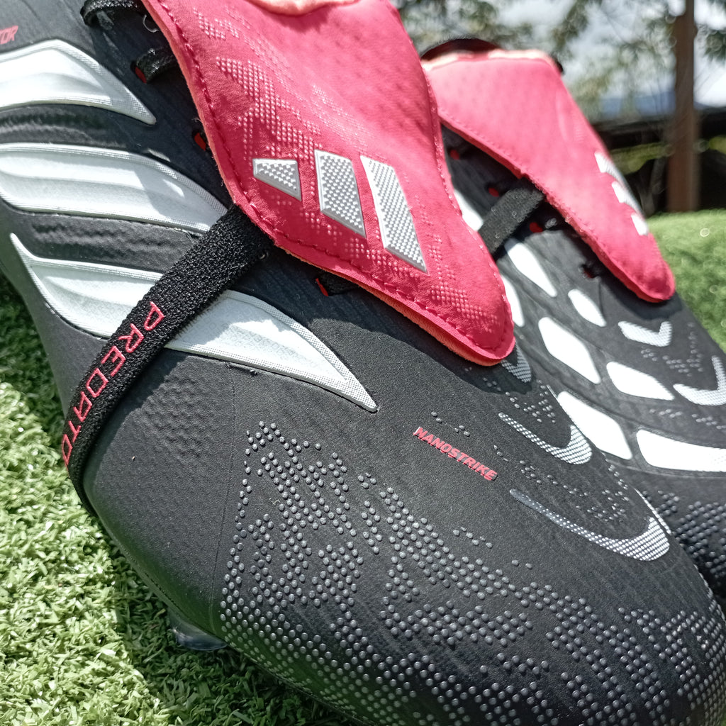 Predator Elite FT — Negro y Blanco (FG, césped natural)