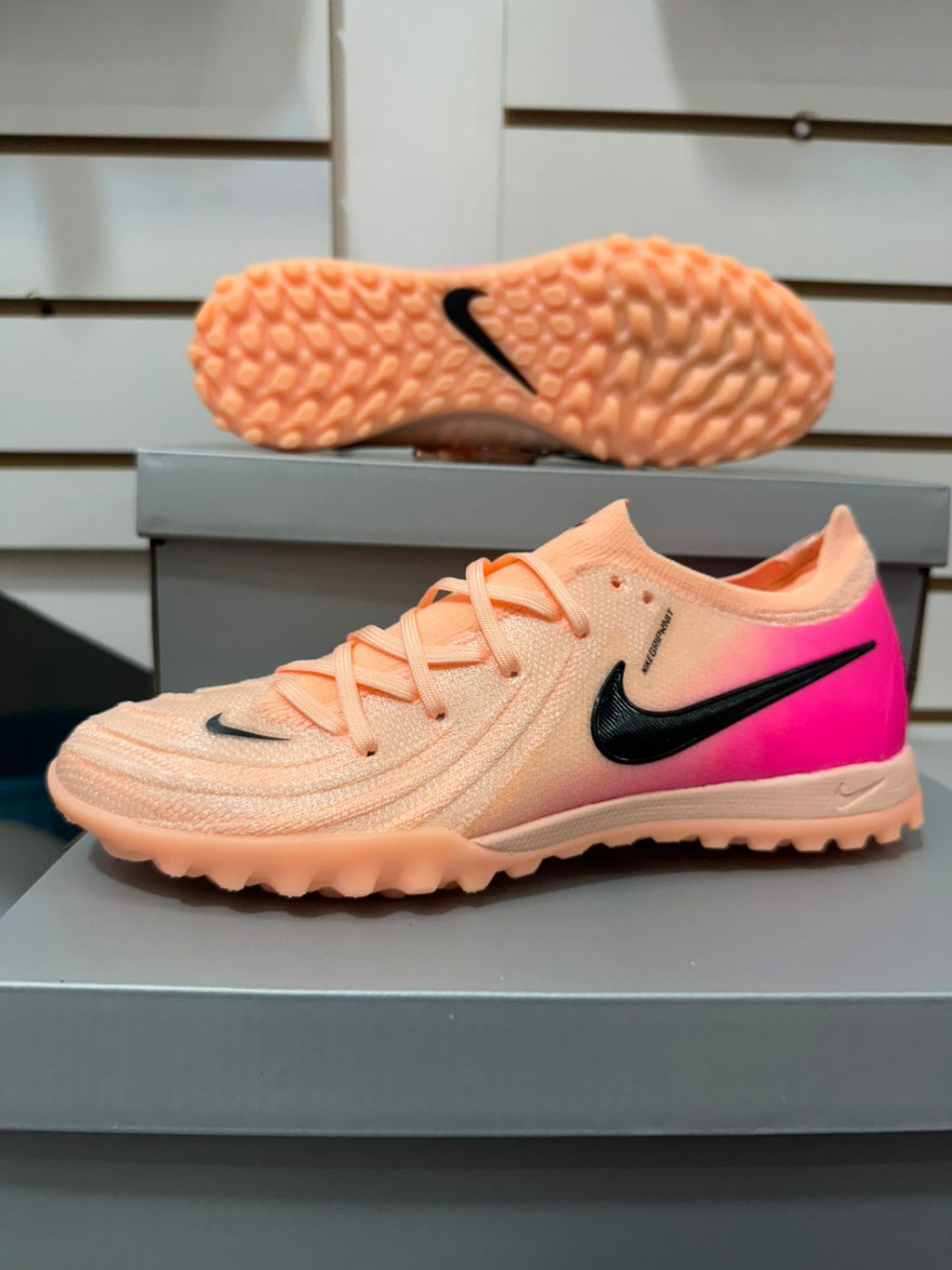 MICROS NIKE