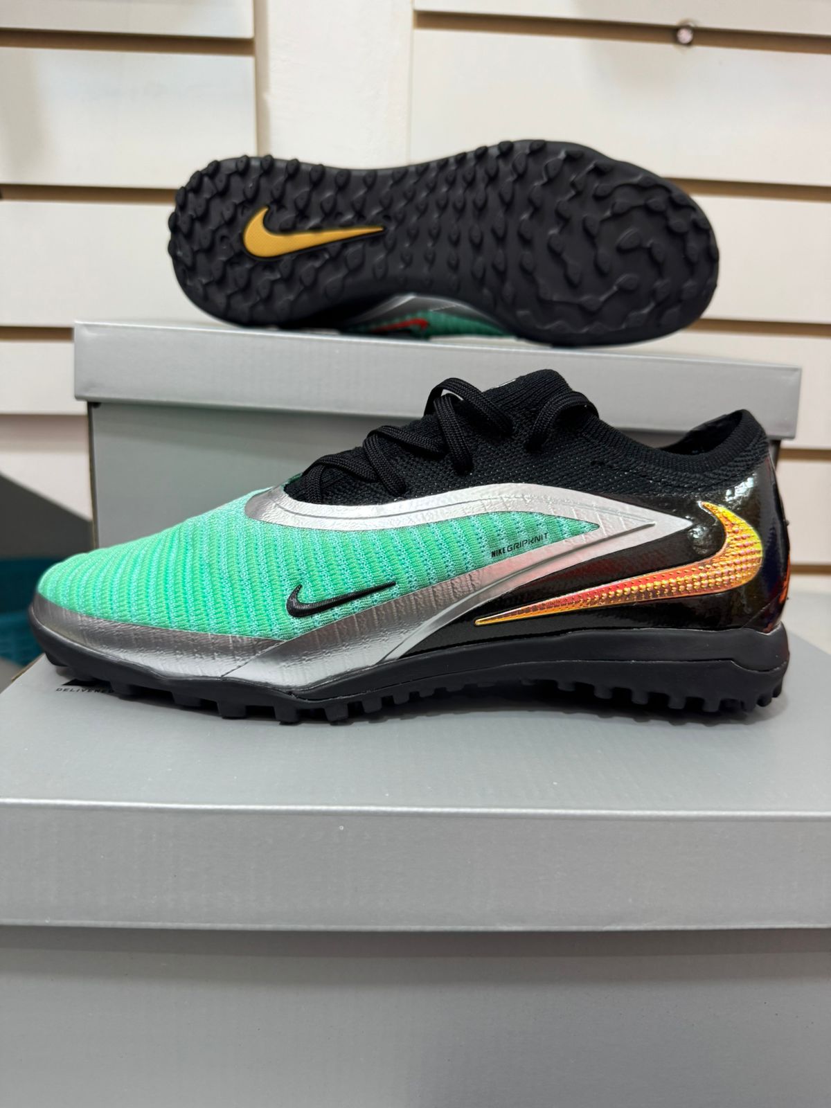 MICROS NIKE